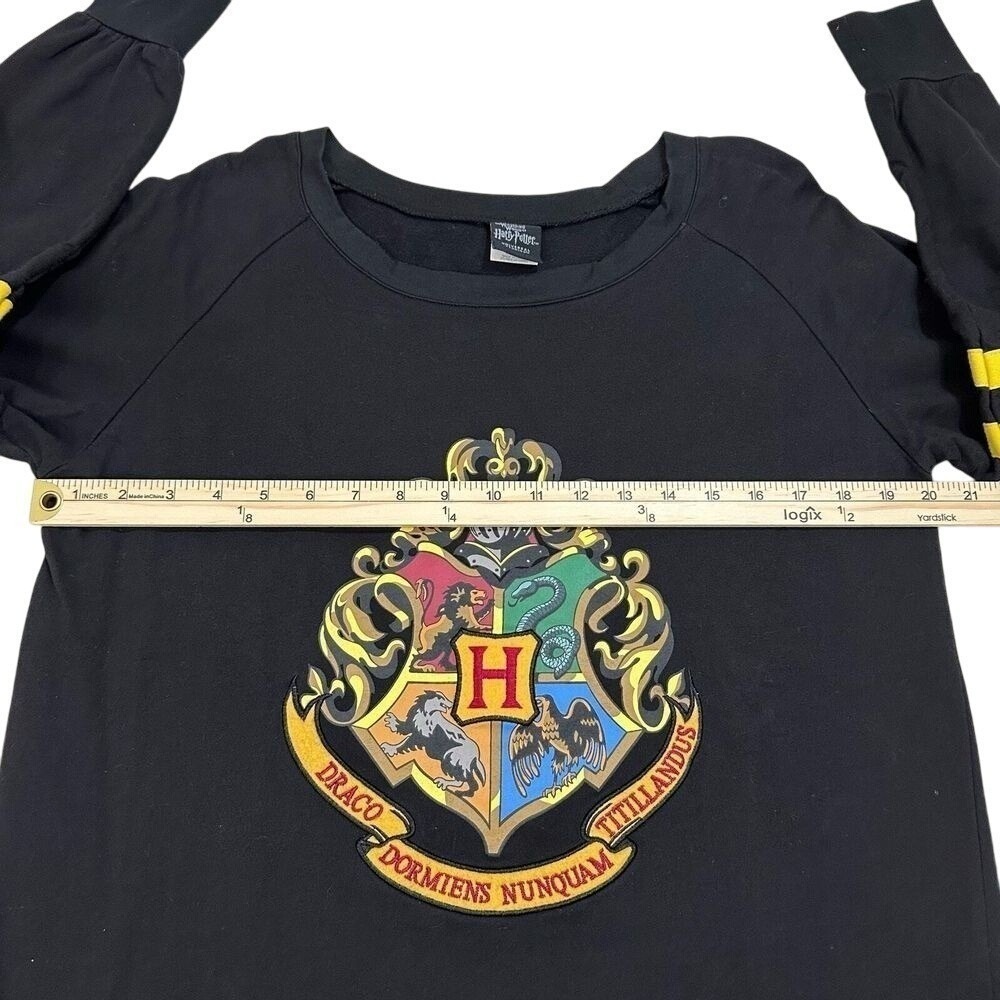 Harry Potter Hogwarts Crest Sweatshirt Black Yellow Striped Raglan Universal S - Picture 5 of 8